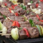 Como hacer Ricas Brochetas de Cordero a la Parrilla